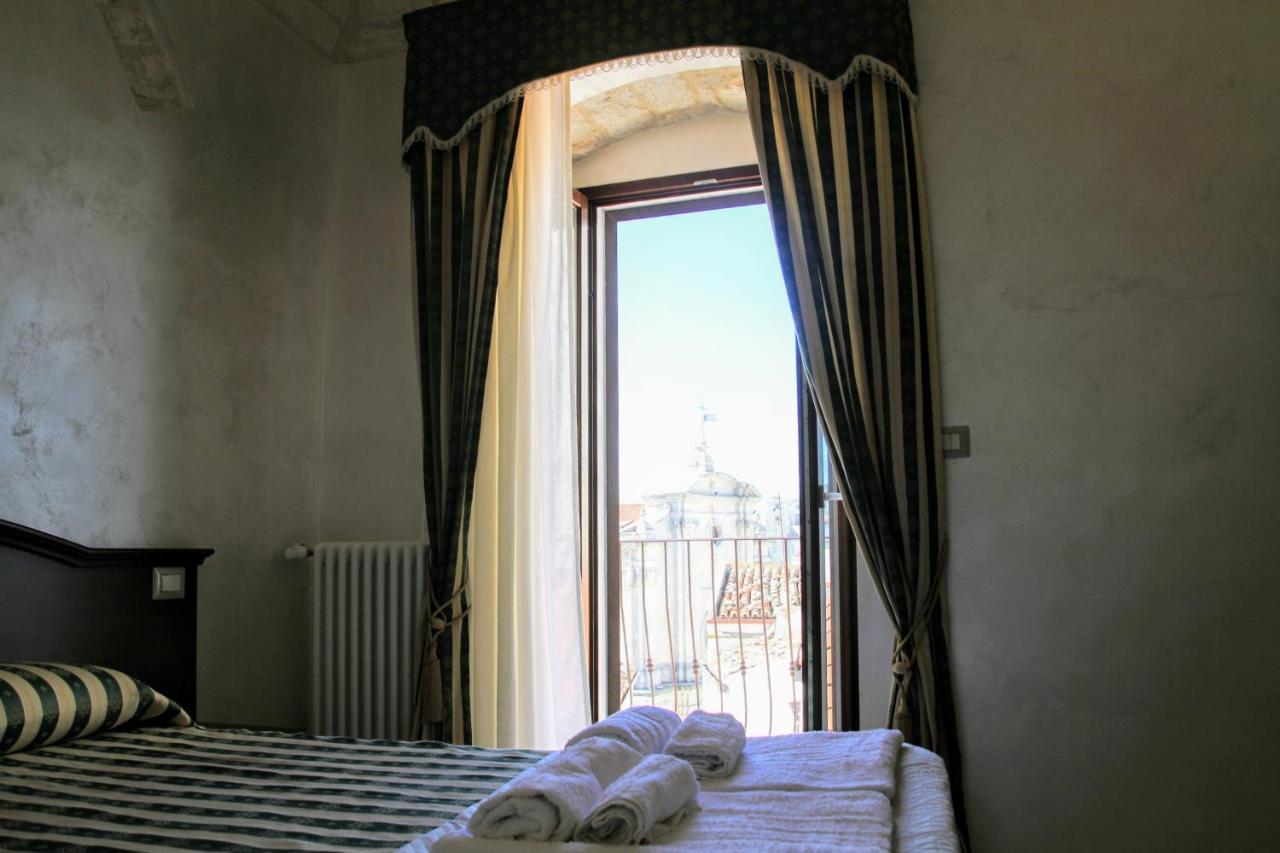 Rooms Dimora Arco - Affitti Brevi Italia Monte SantʼAngelo Exteriör bild
