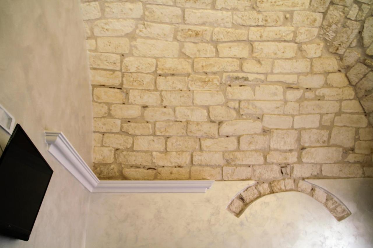 Rooms Dimora Arco - Affitti Brevi Italia Monte SantʼAngelo Exteriör bild