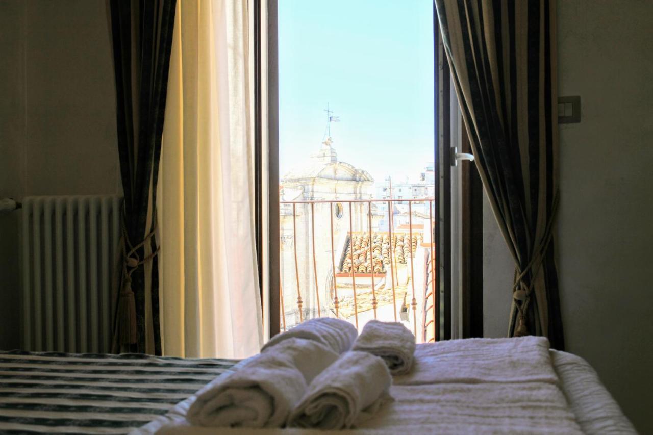 Rooms Dimora Arco - Affitti Brevi Italia Monte SantʼAngelo Exteriör bild