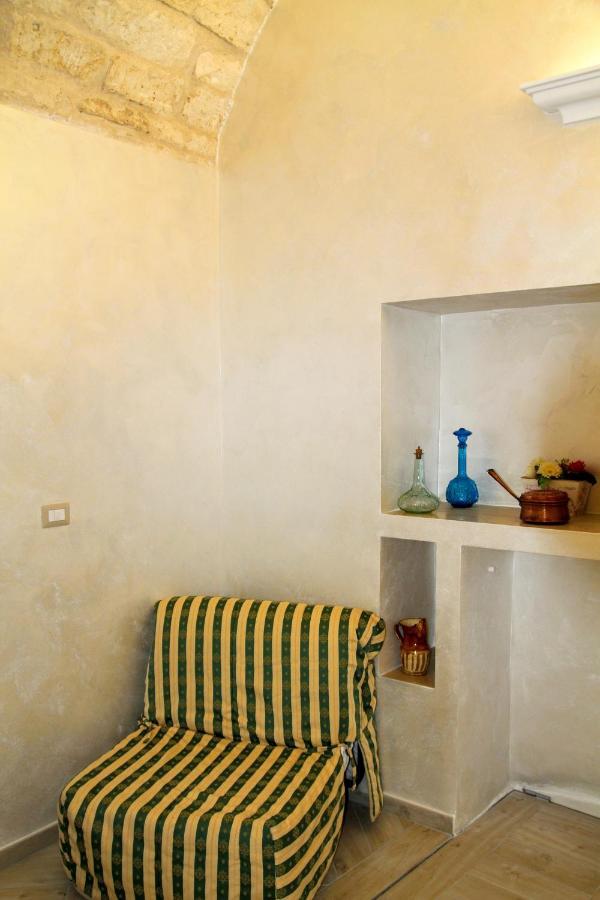 Rooms Dimora Arco - Affitti Brevi Italia Monte SantʼAngelo Exteriör bild