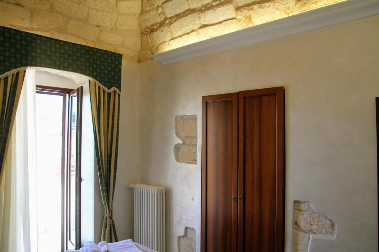 Rooms Dimora Arco - Affitti Brevi Italia Monte SantʼAngelo Exteriör bild