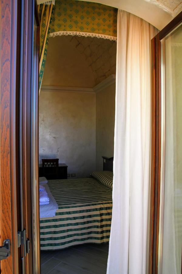 Rooms Dimora Arco - Affitti Brevi Italia Monte SantʼAngelo Exteriör bild